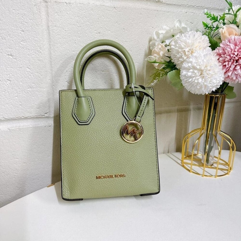 Michael Kors 35S1GM9T0L Mercer Extra-Small Pebbled Leather Crossbody Bag